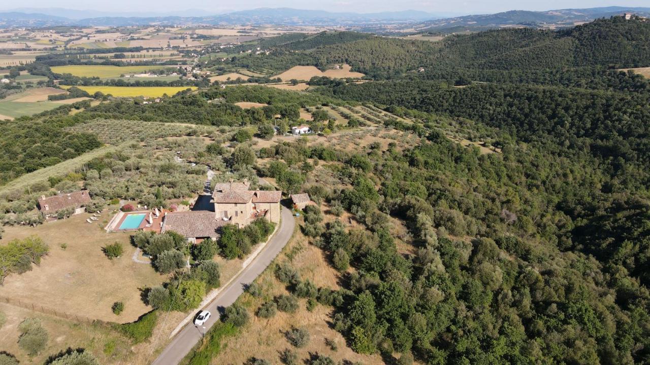 Podere Schioppello Casale Con Appartamenti Privati Cibottola Exteriör bild